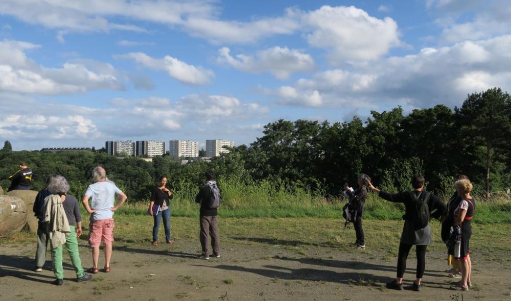 "Echo du vendredi" face aux tours de Balzac bientôt détruites, collectif Topos, projet Métalocaux.