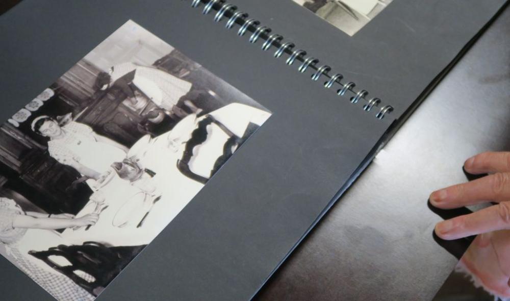 Album de photo de la villa Rohannec'h, l'école ménagère, présentation lors des Journées européennes du patrimoine et du matrimoine, septembre 2025